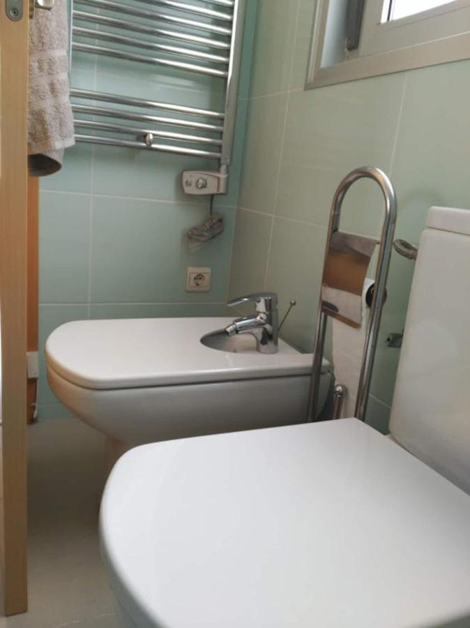 Stylish Flat, 2 Bathrooms And Swimming Pool, Next To The Beach! 圣阿德里安-德贝索斯 外观 照片